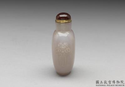 图片[2]-Jadeite snuff bottle with a dual winding lotus design, Qing dynasty, 18th century-China Archive